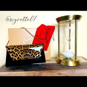 NEVER WORN LOUBOUTIN PATENT LEATHER CLUTCH